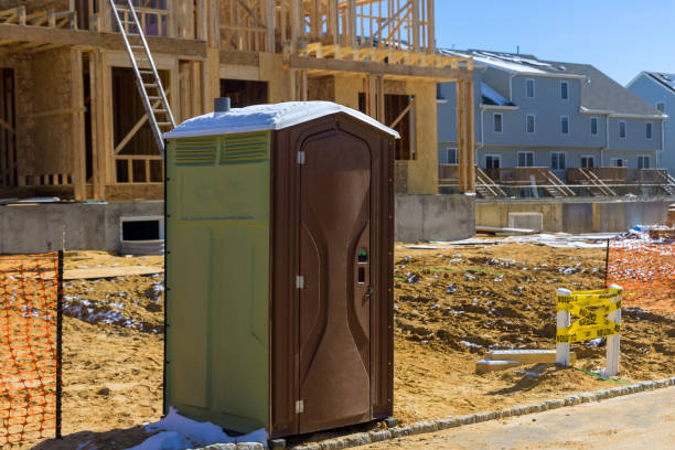 Best Sanitation services for porta potties  in Clive, IA